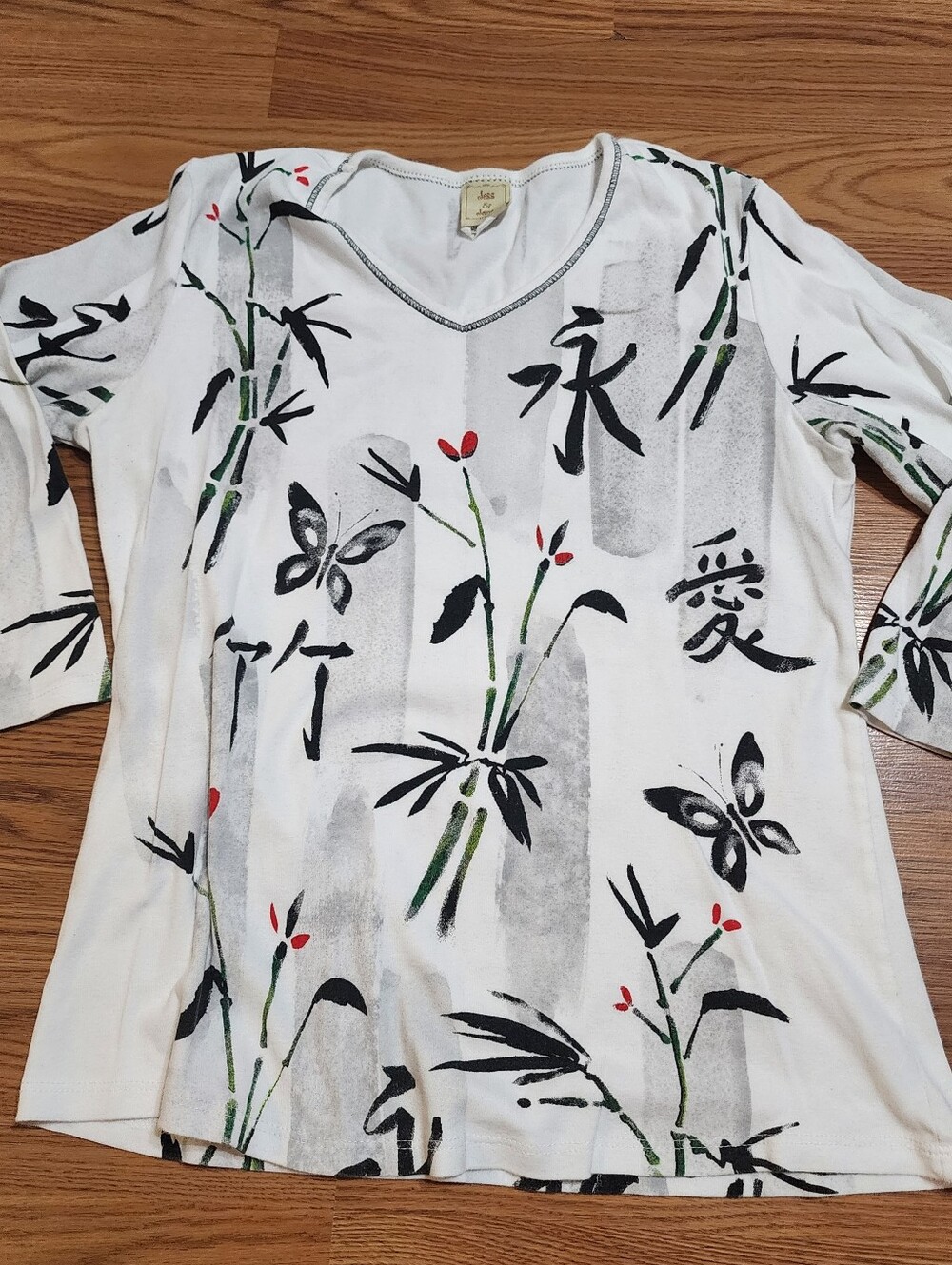 Jess & Jane Women’s M Bamboo Asian Calligraphy Butterfly 3/4 Sleeve Top USA